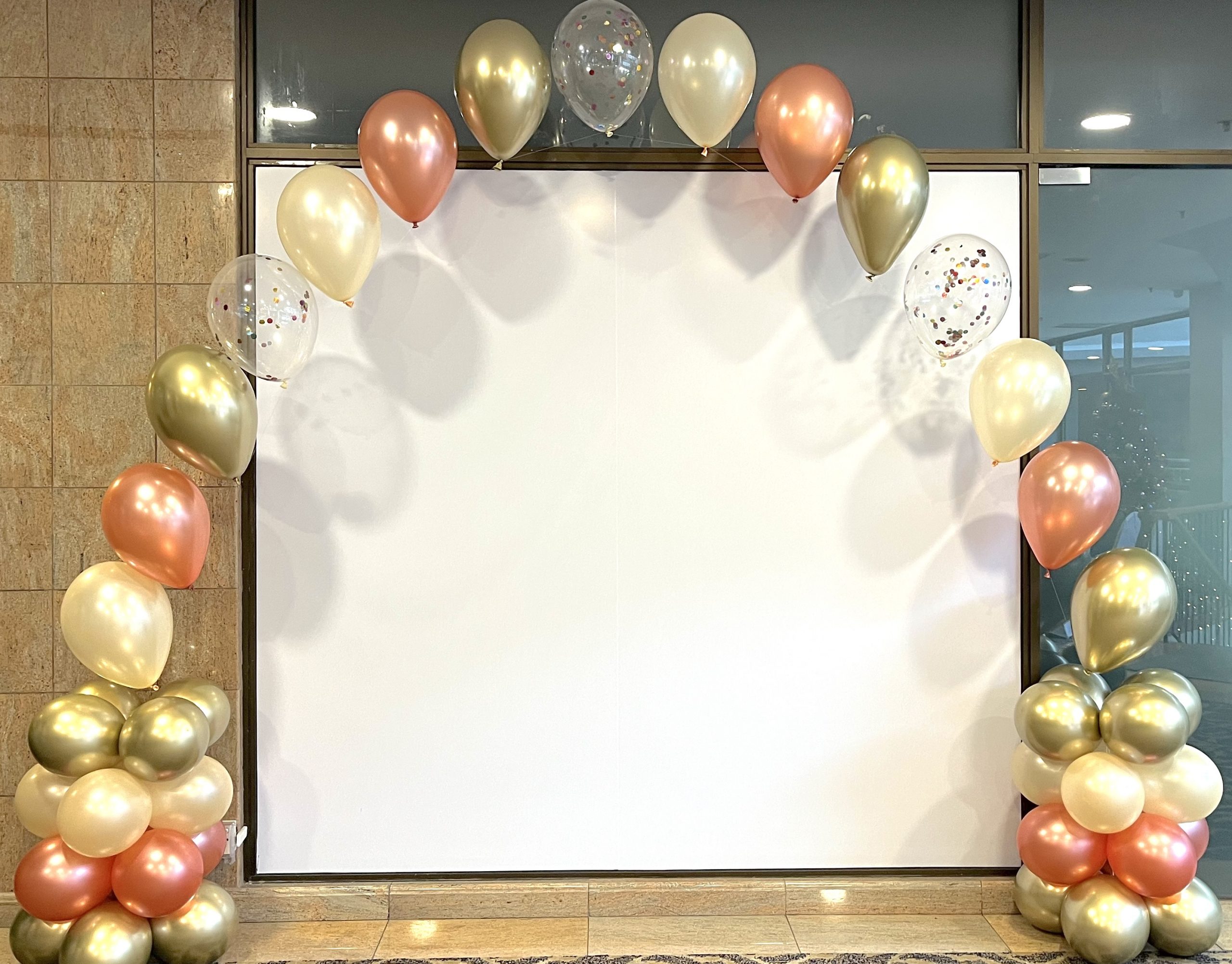 Single String of Pearl Arch