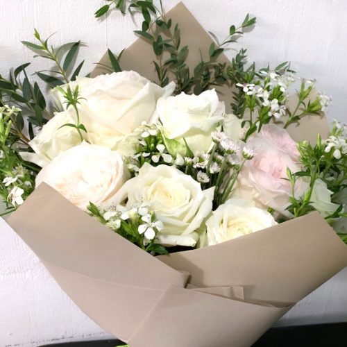 Flower Bouquet of 8 Roses